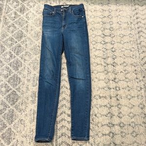 Levi’s 26 | Mile High Super Skinny Jeans